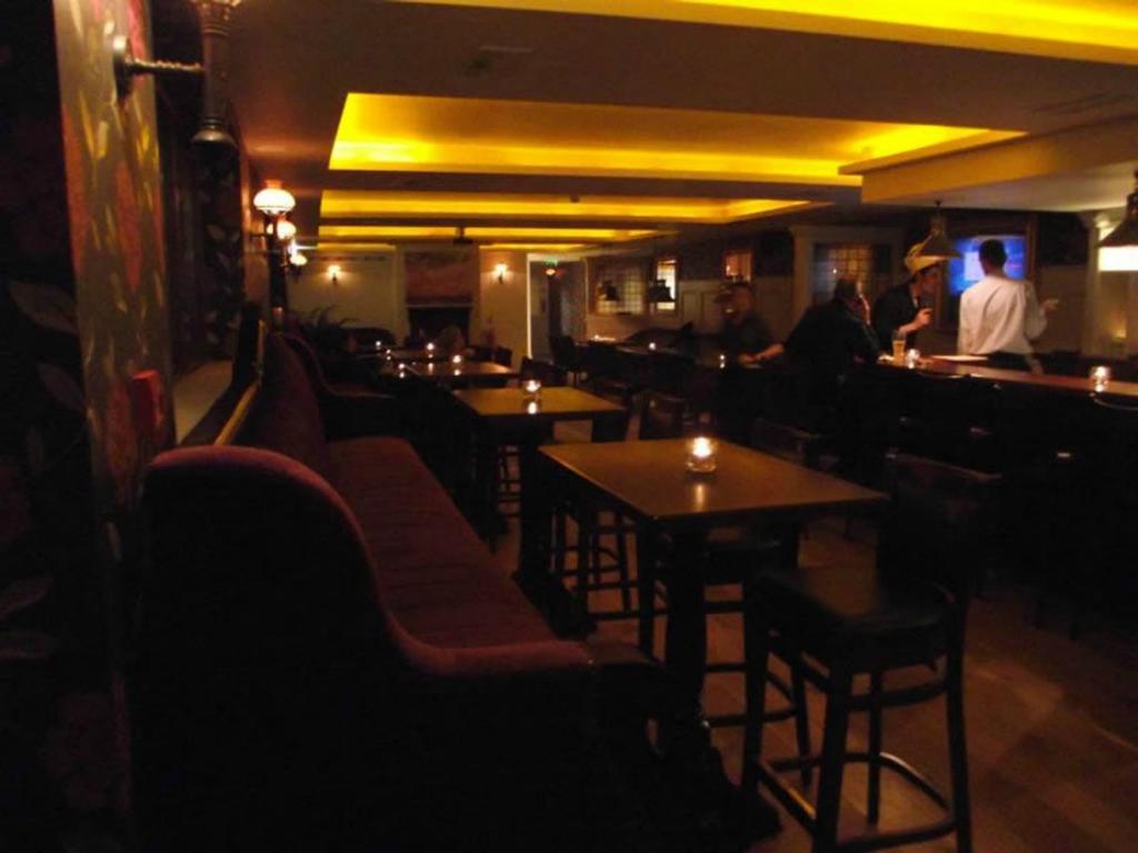 Forty Four Main Street Hotel