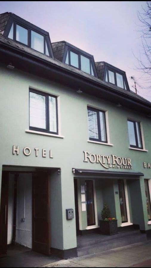 Forty Four Main Street Hotel 2*